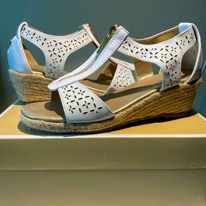 NEW White patent and gold wedge espadrille sandal